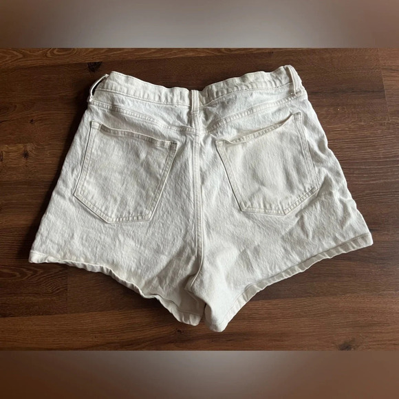 The 90s Relaxed Cut Off Short Criss Cross for Summer - Picture 6 of 7